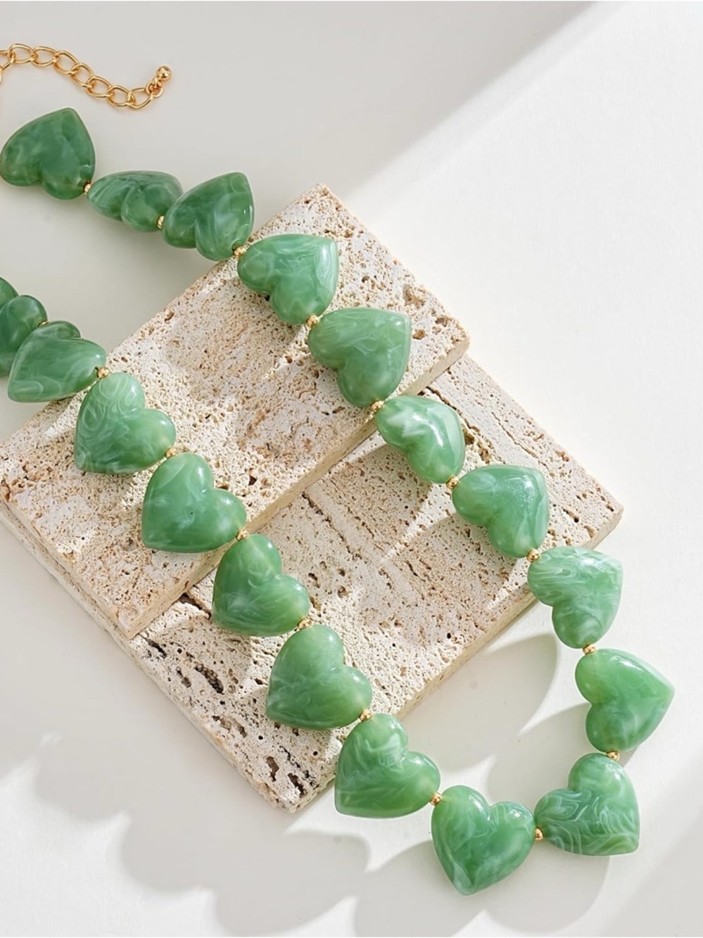 Green Heart Statement Necklace NEW